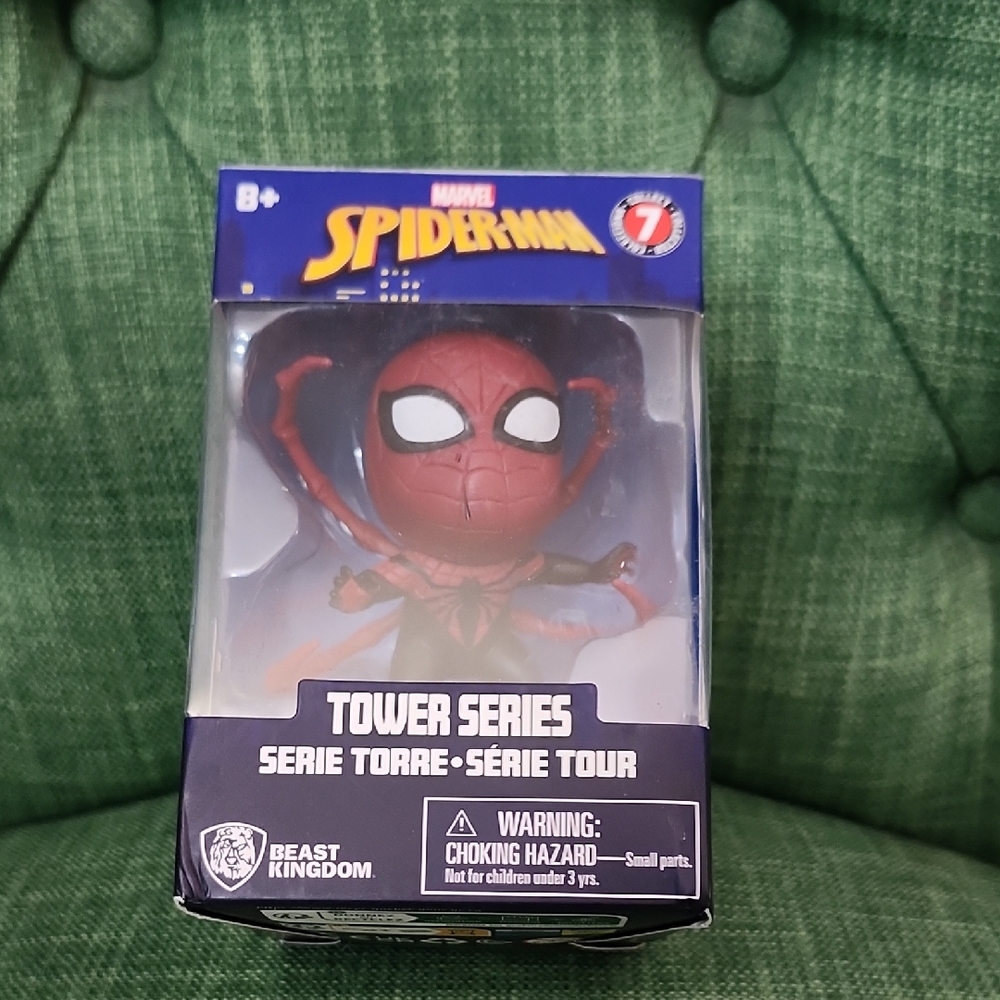 Spider-Man Tower Series Figure - Red